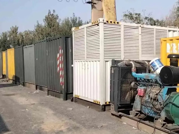 芮城200KW柴油发电机机组每小时油耗是多少？